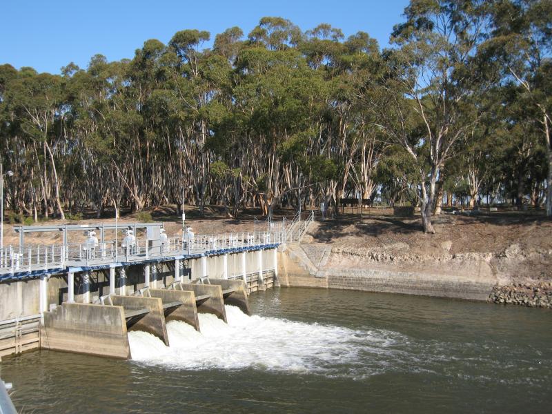 Nagambie photos Travel Victoria & visitor guide