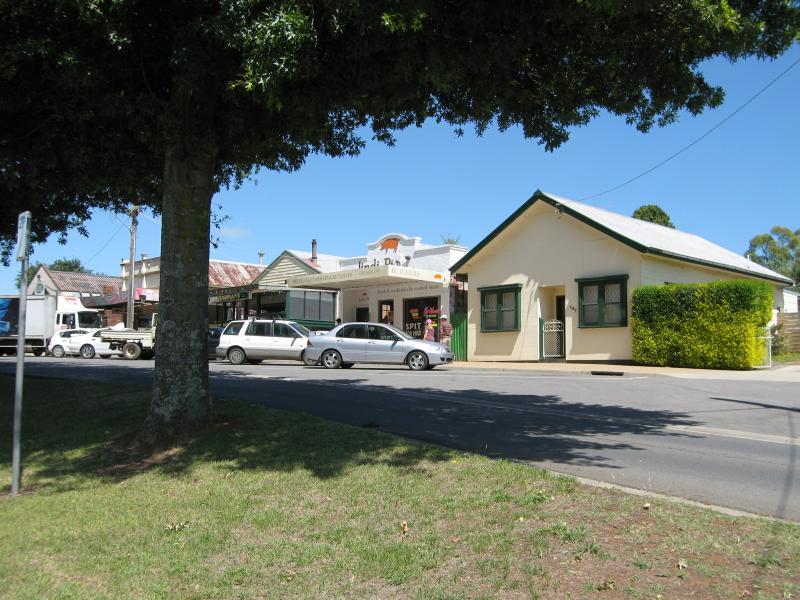 Neerim South - Shops and commercial centre, Main Neerim Road: Shops along western side of Main Neerim Rd, just south of Neerim East Rd