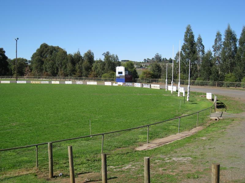 Neerim South - Neerim South Recreation Reserve, Neerim East Road: View across oval