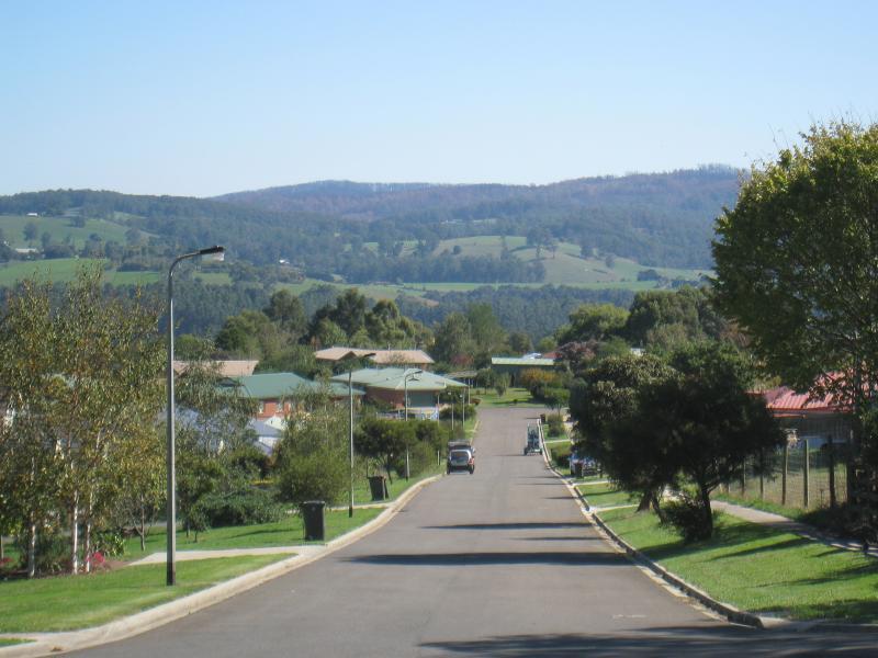 Neerim South - Main Neerim Road, northern side of town: View west along Eton Ct at Main Neerim Rd