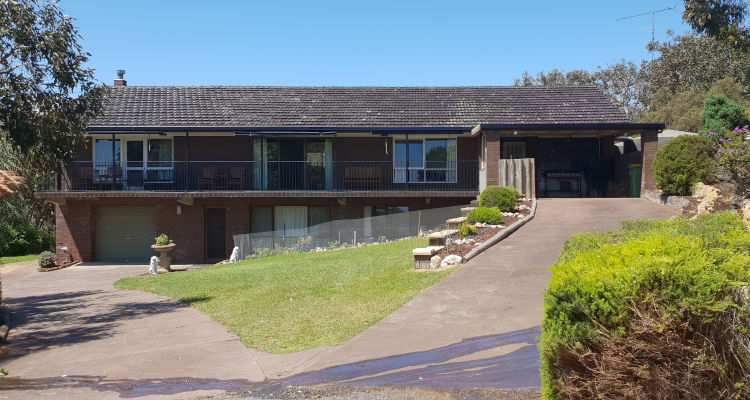 Beach Road Hide-Away, Nelson