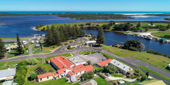 Nelson Hotel, Nelson