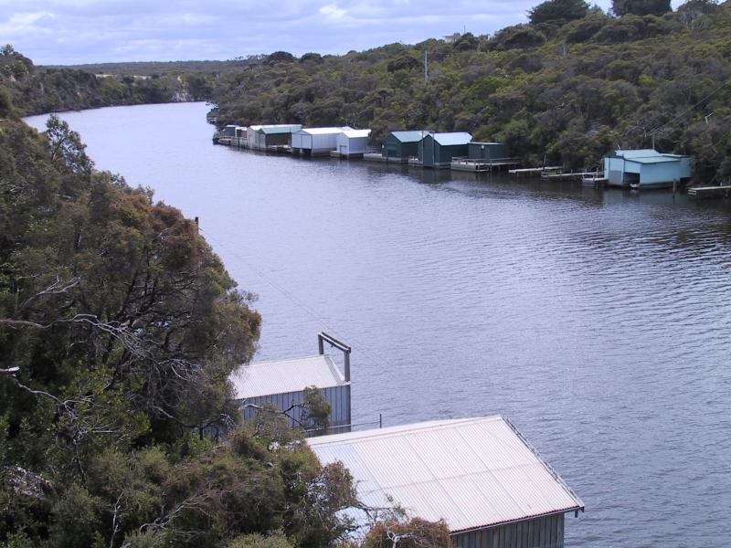 Nelson - Nelson town centre and Glenelg River: View north along the Glenelg River from bridge at Portland Rd