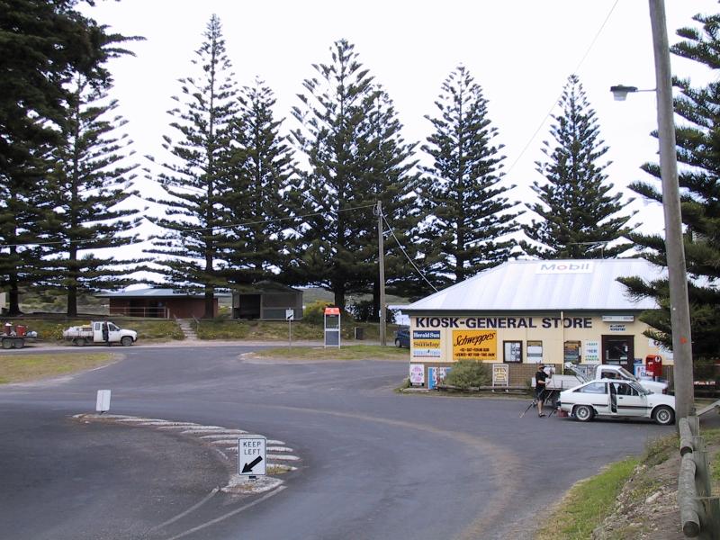 Nelson - Nelson town centre and Glenelg River: General store, Leake St at Kellett St