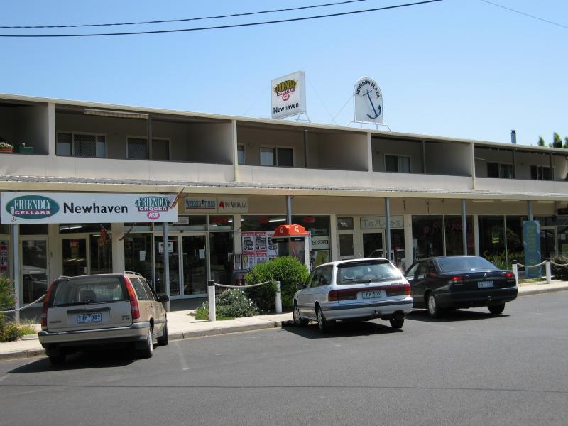 Newhaven - Shops, Forrest Avenue south of Cleeland Street: Shops at Newhaven Plaza