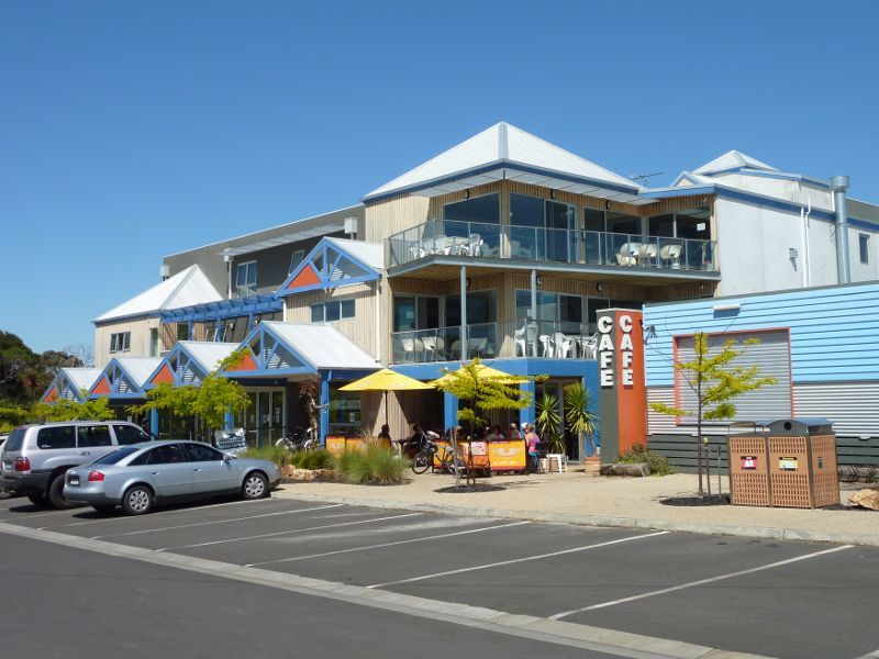 Newhaven - The Big Wave complex, corner Phillip Island Road and Bluebird Court: The Big Wave Cafe, Bluebird Ct