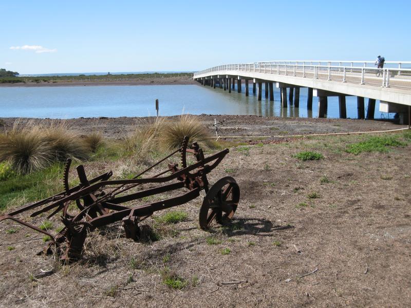 Newhaven - Churchill Island: View north towards bridge to Churchill Island