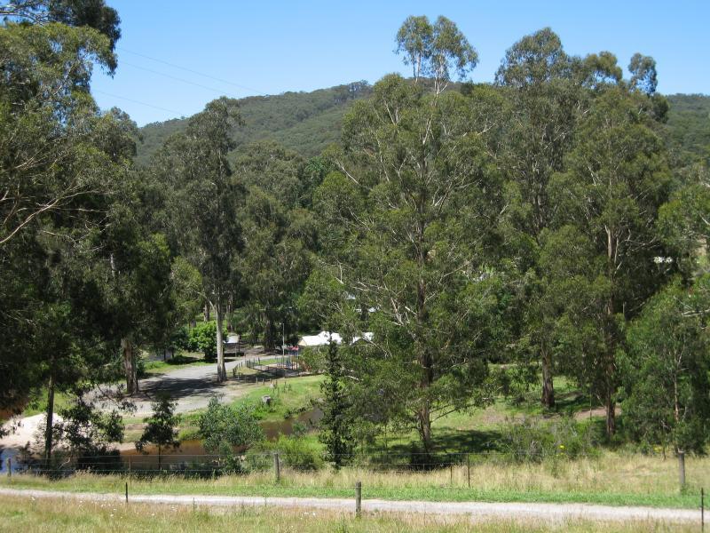 Noojee - Loch Valley Road: View south towards La Trobe River and picnic grounds from Outpost Retreat