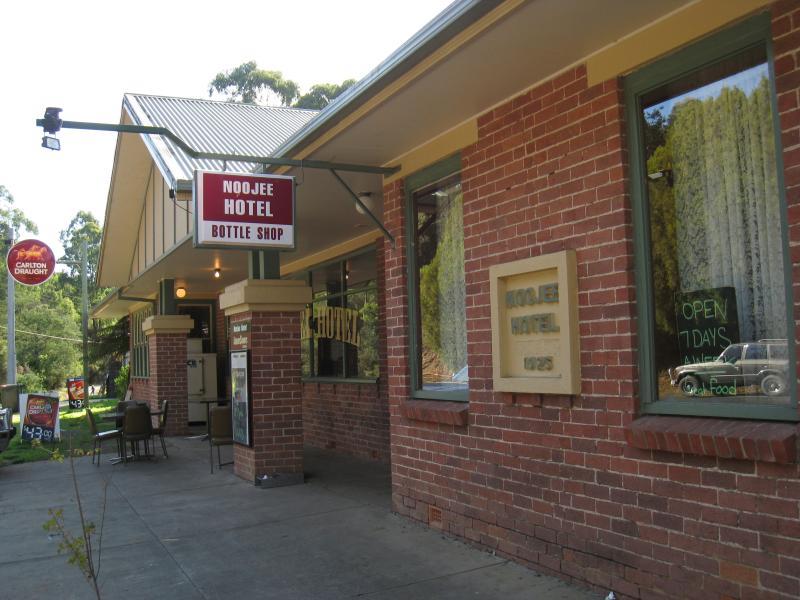 Noojee - Noojee Hotel and surroundings, Mount Baw Baw Road - Noojee Hotel front entrance