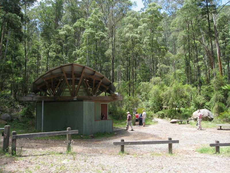 Noojee - Toorongo Falls Reserve: Toilets at car park