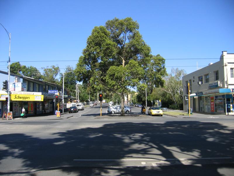 North Melbourne - Abbotsford Street shops: View east along Haines St at Abbotsford St