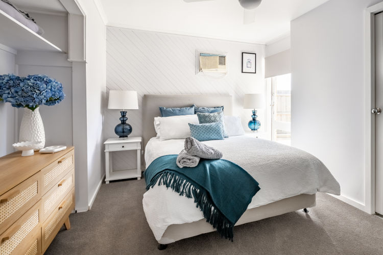 Minerva, Ocean Grove