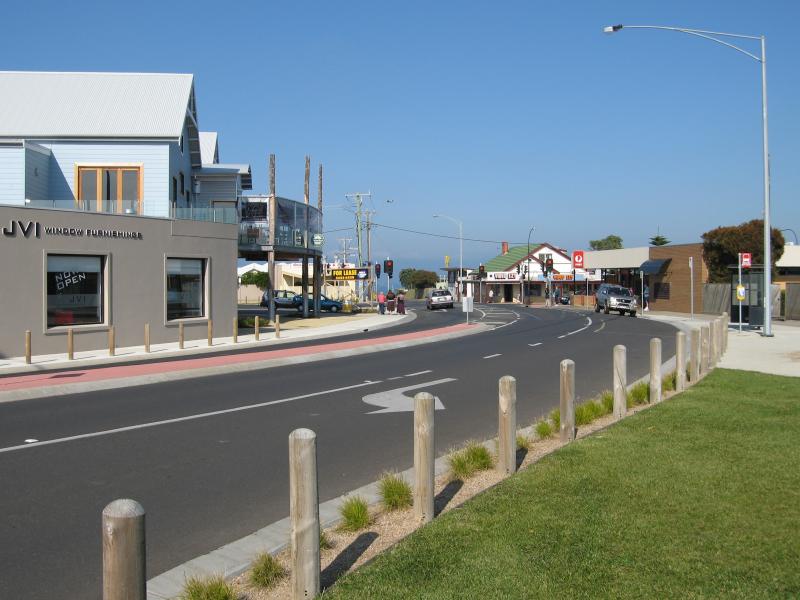 Ocean Grove - Shops and commercial centre, The Terrace and Hodgson Street - View south along Hodgson St towards The Terrace