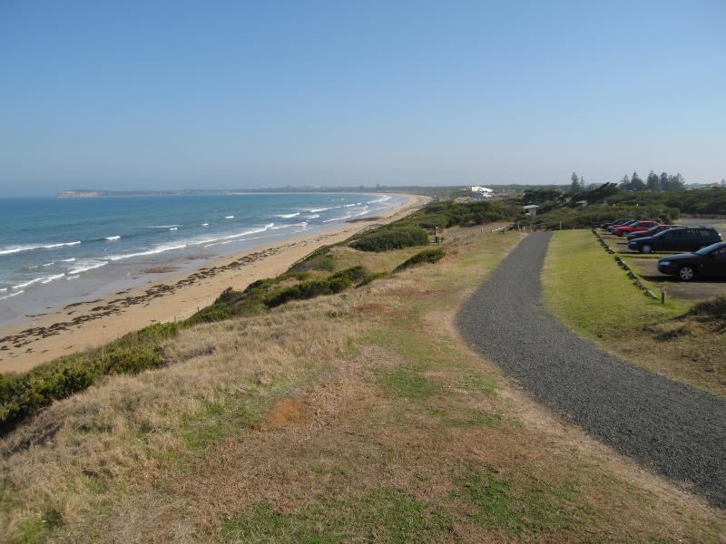 Ocean Grove - Smiths Beach: View south-west along coast towards car park at end of Presidents Av