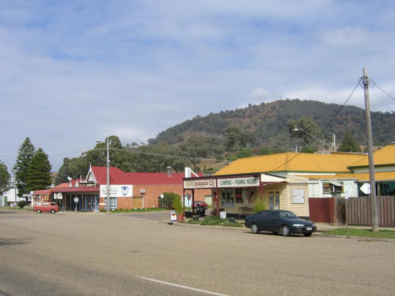 Omeo - Town of Swifts Creek - View south-east along Great Alpine Rd towards Omeo Rd