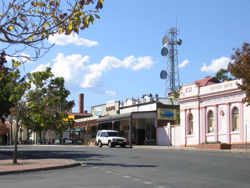 Orbost - Commercial centre and shops: View north along Nicholson St at McLeod St