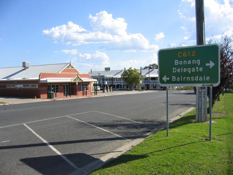 Orbost - Commercial centre and shops: View west along Salisbury St towards Nicholson St