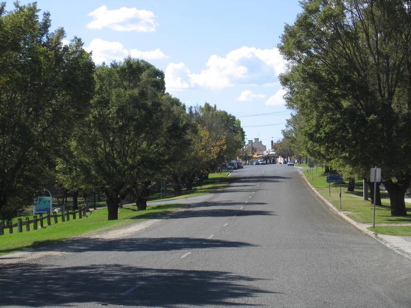 Orbost - Around Orbost: View north along Nicholson St at Lochiel St towards commercial centre