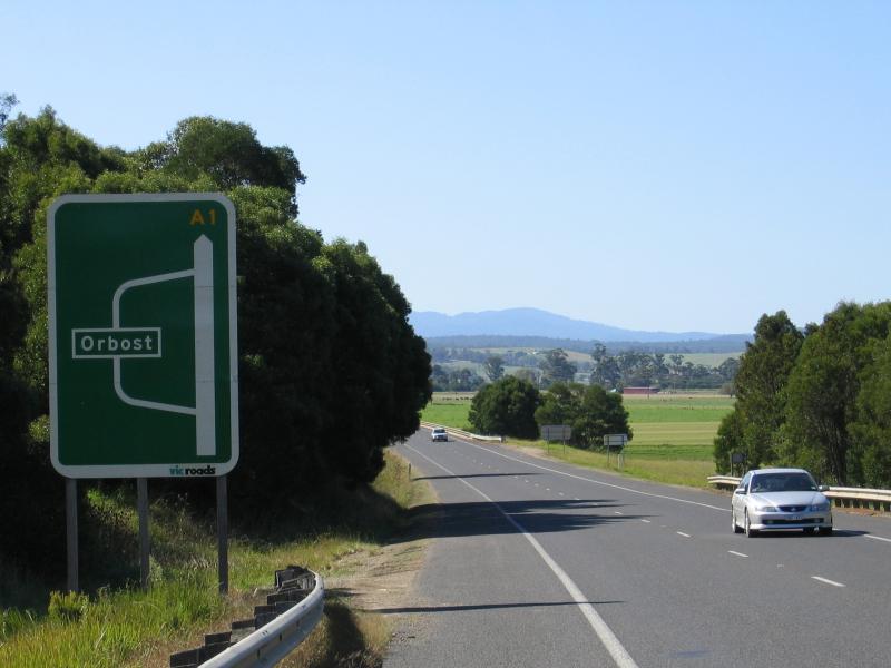 Orbost - Princes Highway around Orbost: View north-east along Princes Hwy approaching river flats west of Snowy River and Orbost