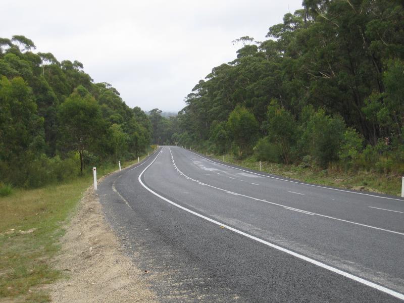 Orbost - Mount Raymond: View west along Princes Hwy at road to Mt Raymond lookout