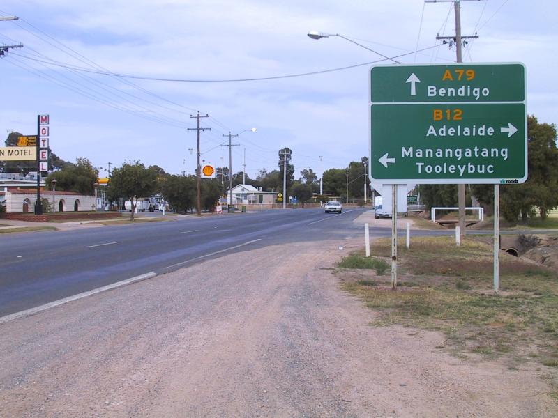 Ouyen - Around Ouyen: View south along Calder Hwy towards Mallee Hwy