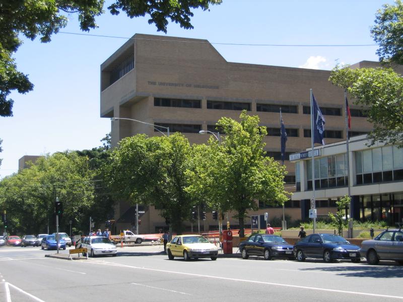 Parkville - Swanston Street area: View west along Grattan St at Swanston St towards Royal Womens Hospital and Melbourne University