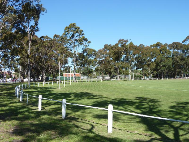 Parkville - Royal Park, ovals and golf course: Easterly view across McAlister Oval at Park St