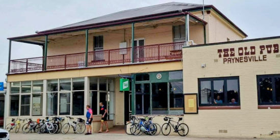 Paynesville Hotel, Paynesville