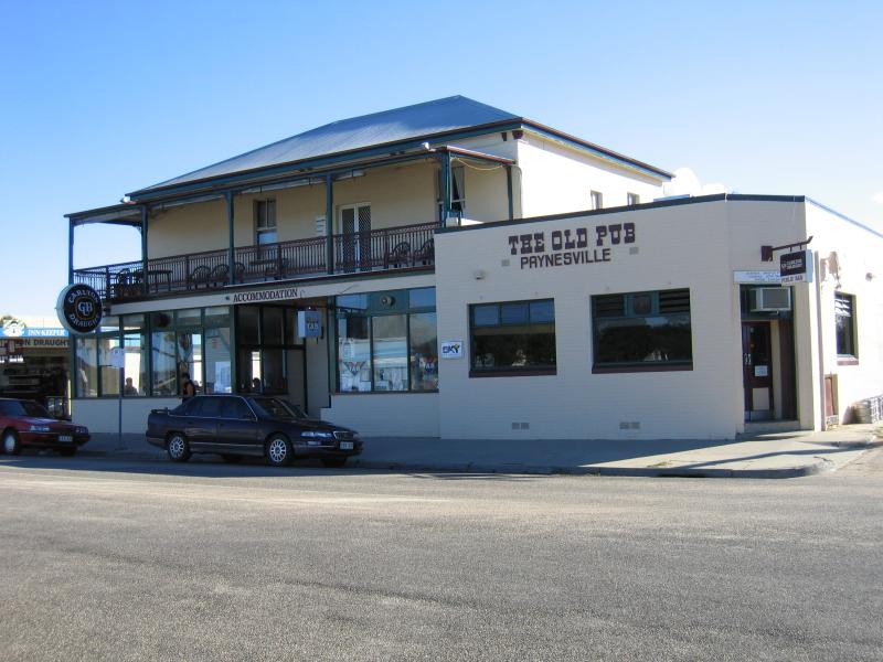 Paynesville - Commercial centre and shops: The Old Pub, corner of Esplanade and Devon Rd