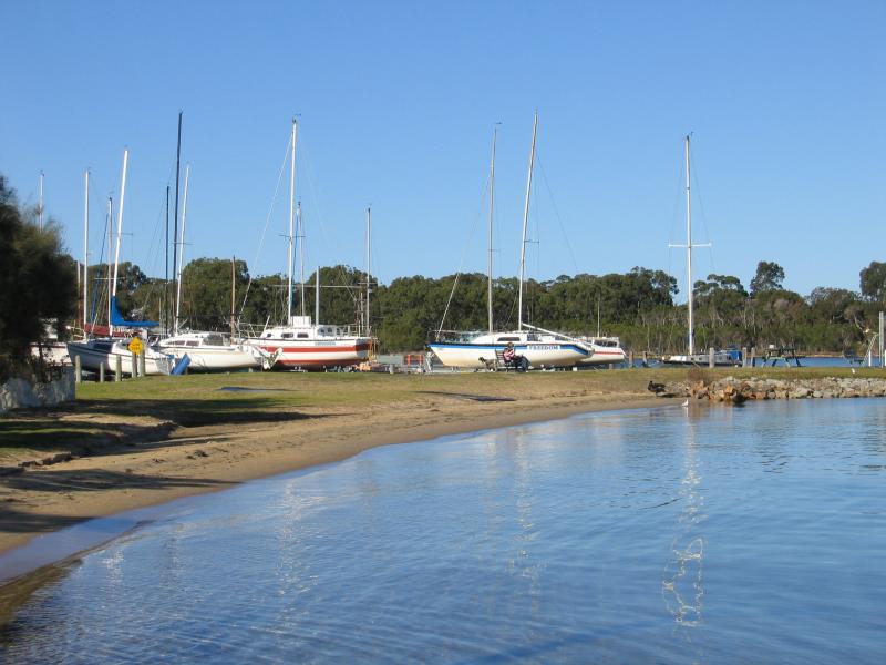 Paynesville - Southern coast and foreshore: View east along coast towards Marina from boat ramp opposite Raymond St