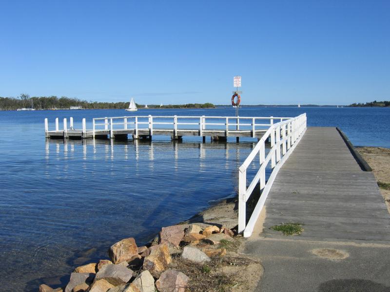 Paynesville - Southern coast and foreshore: Pier at boat ramp opposite Raymond St