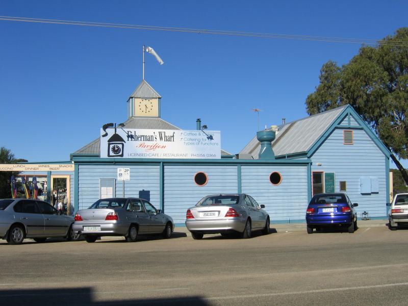 Paynesville - McMillans Strait foreshore: Fishermans Wharf Pavilion, from Esplanade