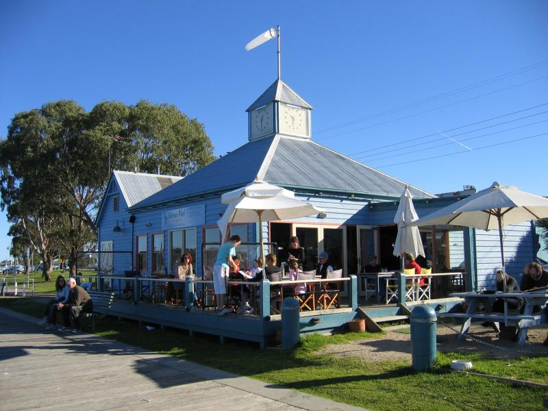 Paynesville - McMillans Strait foreshore: Fishermans Wharf Pavilion