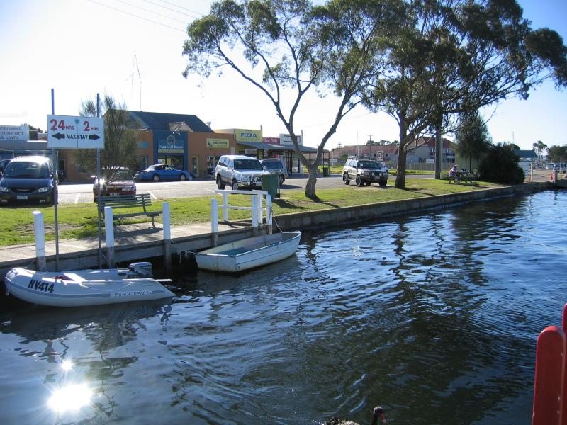 Paynesville - McMillans Strait foreshore: View north along foreshore and Esplanade from jetties at Fishermans Wharf
