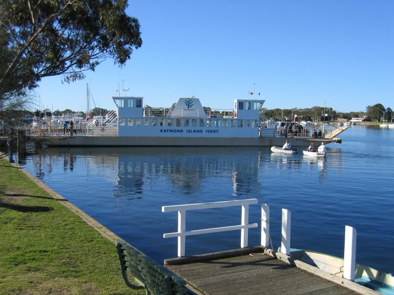 Paynesville - McMillans Strait foreshore: View north along foreshore to Raymond Island Ferry