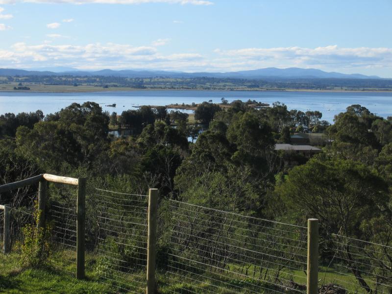 Paynesville - Bluff Lookout, Eagle Point: View north across Lake King near mouth of Mitchell River