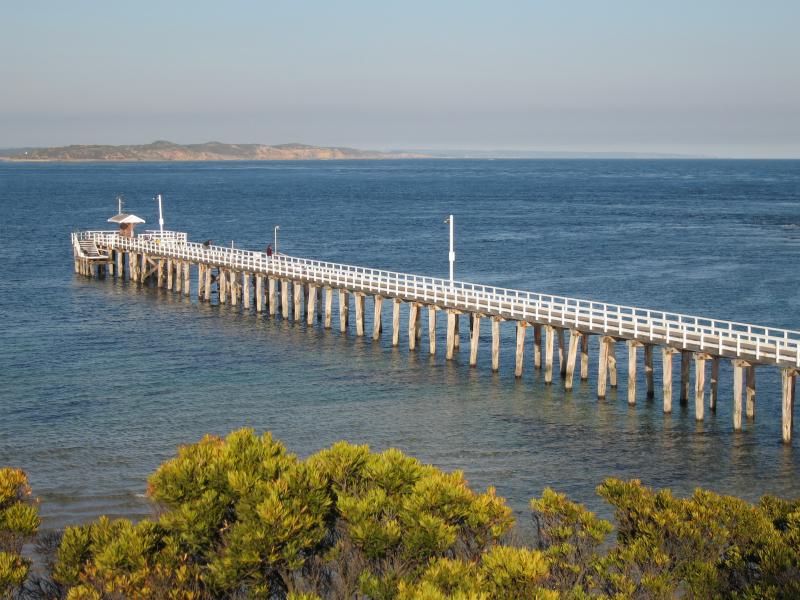 Point Lonsdale - Coastal path from Rip View Lookout to Point Lonsdale Pier: View towards Point Lonsdale Pier