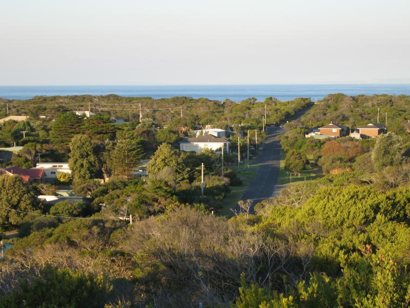Point Lonsdale - Lookout and Surf Back Beach, Ocean Road opposite Winterley Road: View east from lookout along Ocean Dr