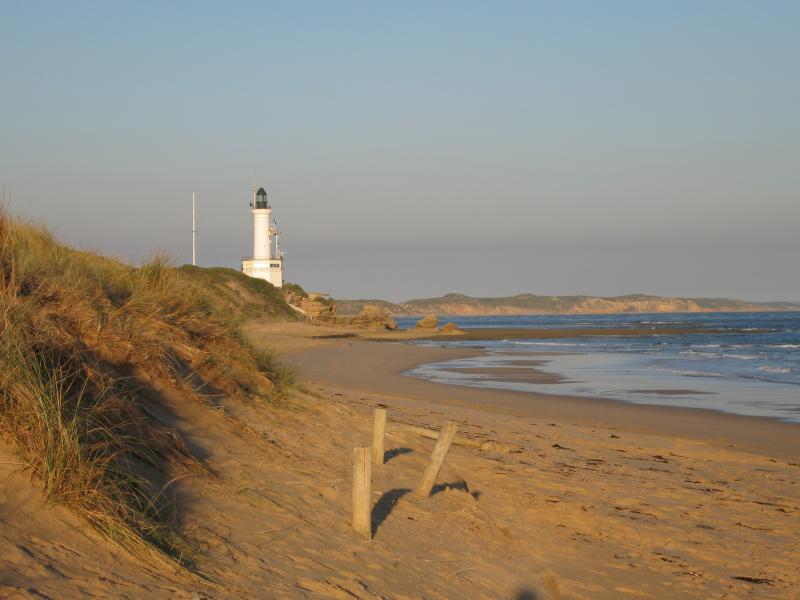 Point Lonsdale - Lookout and Surf Back Beach, Ocean Road opposite Winterley Road: View east along beach towards lighthouse
