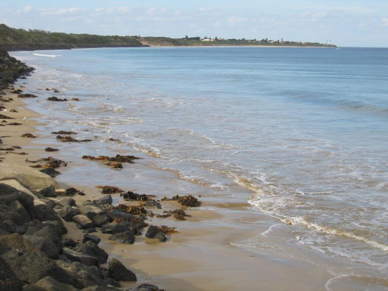 Point Lonsdale - Coast at end of Lawrence Road: View north-east along coast towards Queenscliff