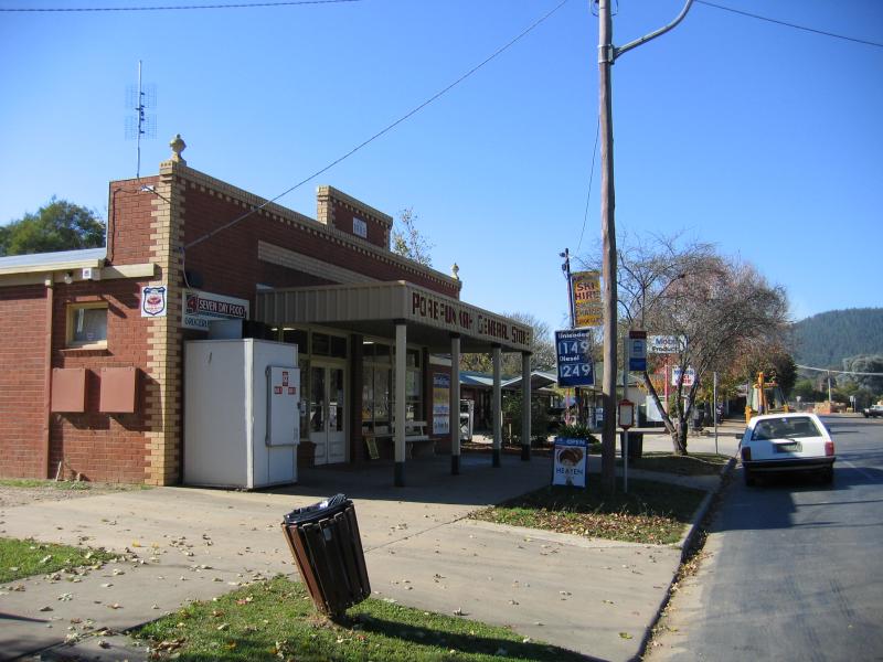 Porepunkah - Shops and commercial centre: Porepunkah General Store, Nicholson St