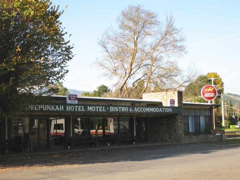 Porepunkah - Shops and commercial centre: Porepunkah Hotel, corner Nicholson St and Bailey St
