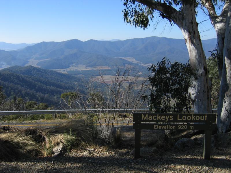 Porepunkah - Mount Buffalo Road through Mount Buffalo National Park: Mackeys Lookout, elevation 920 metres