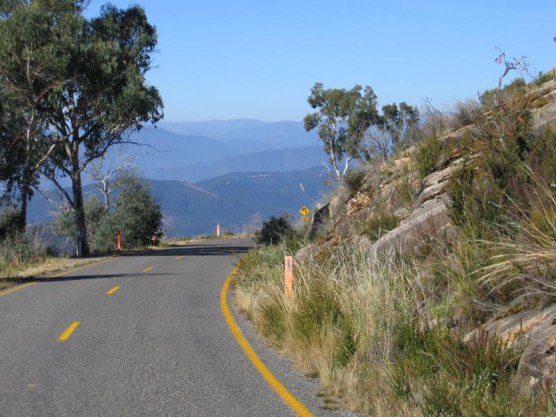 Porepunkah - Mount Buffalo Road through Mount Buffalo National Park: View east along Mt Buffalo Rd towards Mackeys Lookout