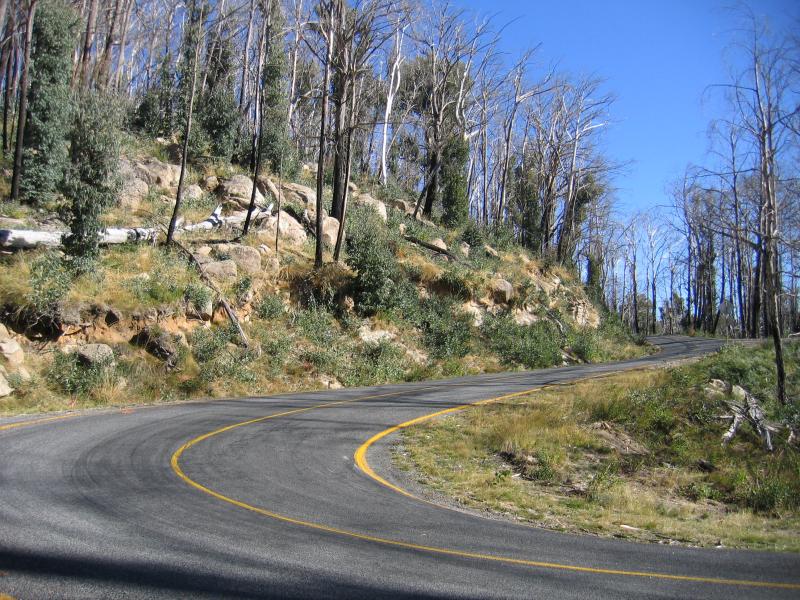 Porepunkah - Mount Buffalo Road through Mount Buffalo National Park: Devils Elbow
