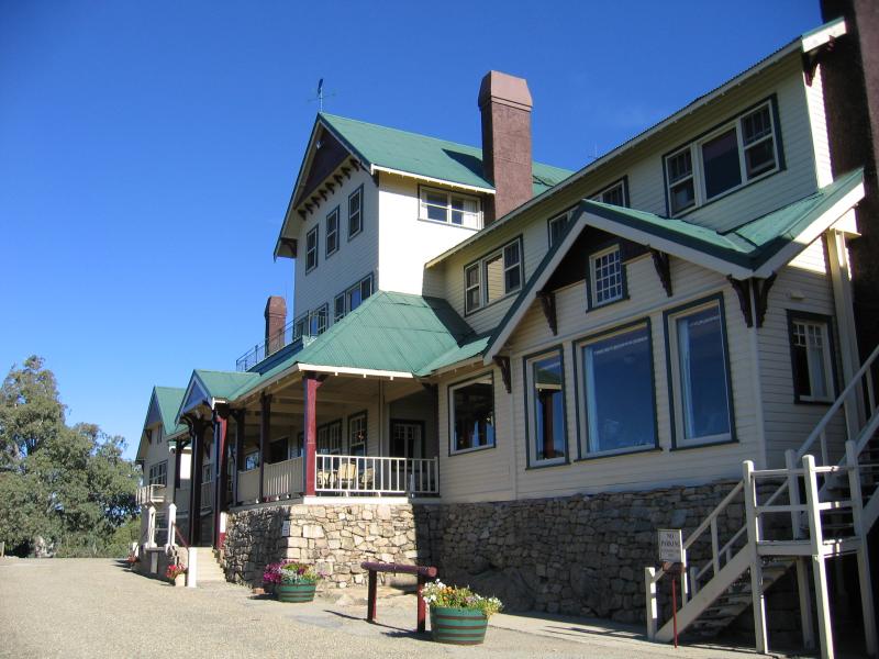 Porepunkah - Mount Buffalo Chalet: Front of Chalet