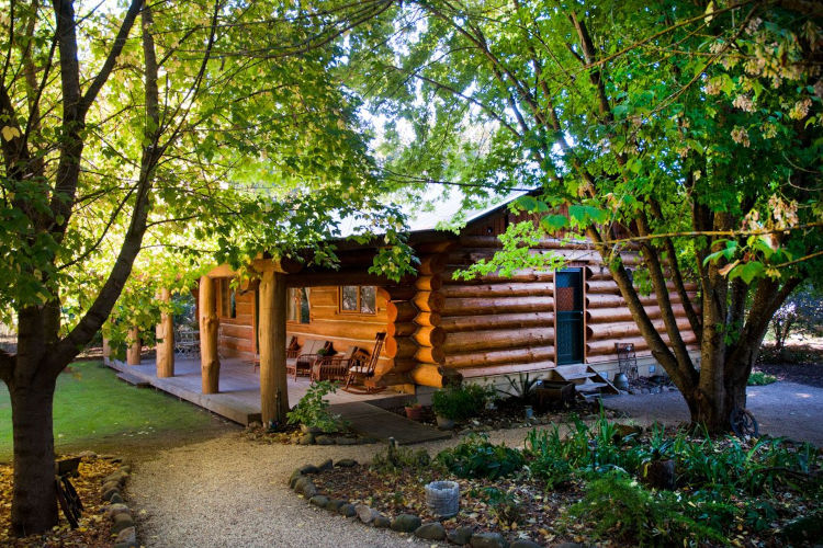 Tewksbury Lodge, Porepunkah