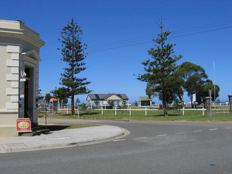 Port Albert - Commercial centre and shops, Tarraville Road: View towards gardens at boat ramp from corner of Tarraville Rd and Bay St