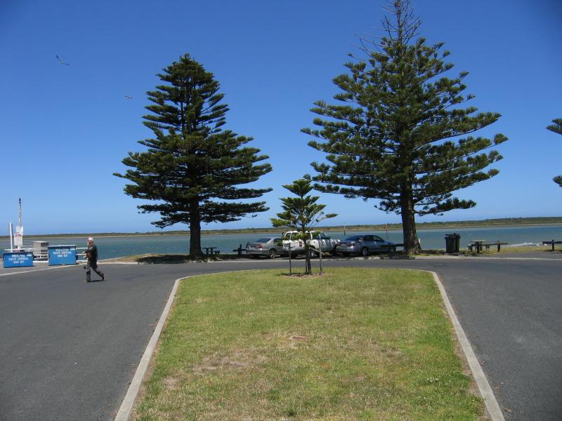Port Albert - Wharf area, south-eastern end of Wharf Street: View south-east along Wharf St towards end of road