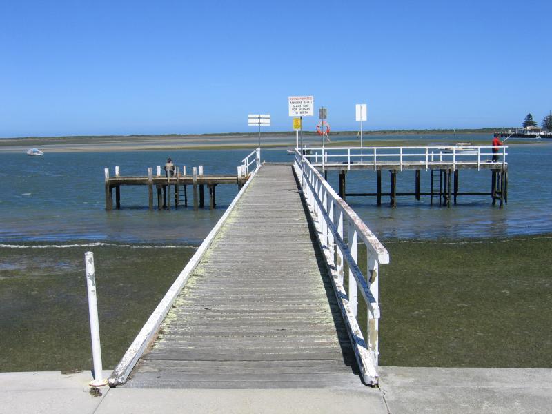Port Albert - Rutter Park, Bay Street: Rutter Jetty